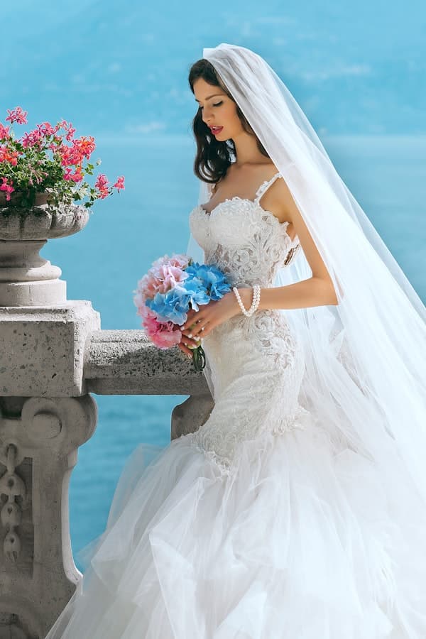 Bride portrait with bouquet